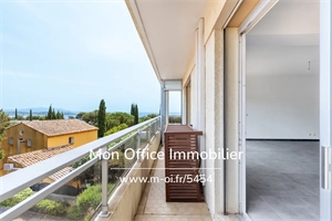 t4 à la vente -   83150  BANDOL, surface 82 m2 vente t4 - UBI480509666